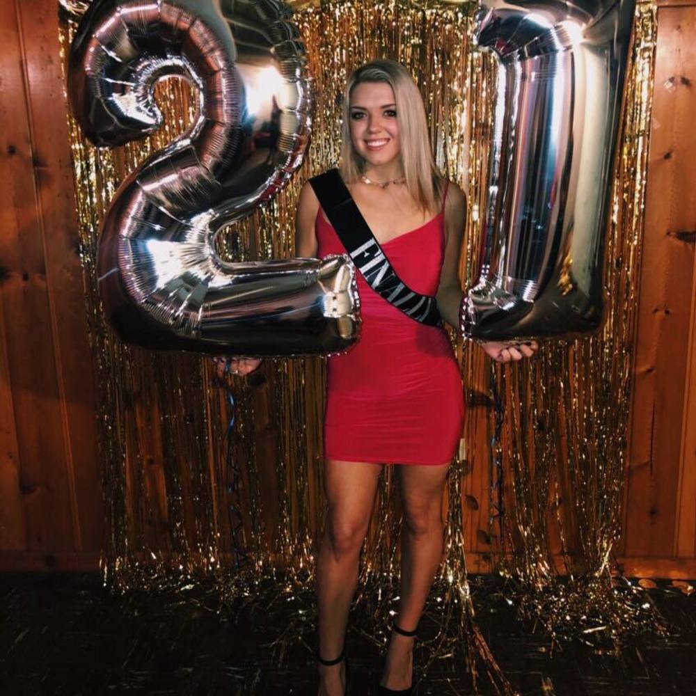 Meet your Posher, Maddie